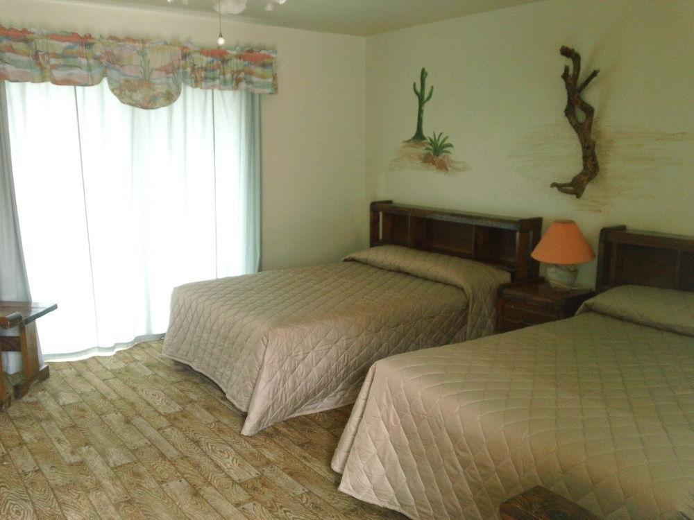 Bonnie Springs Ranch Motel Blue Diamond エクステリア 写真