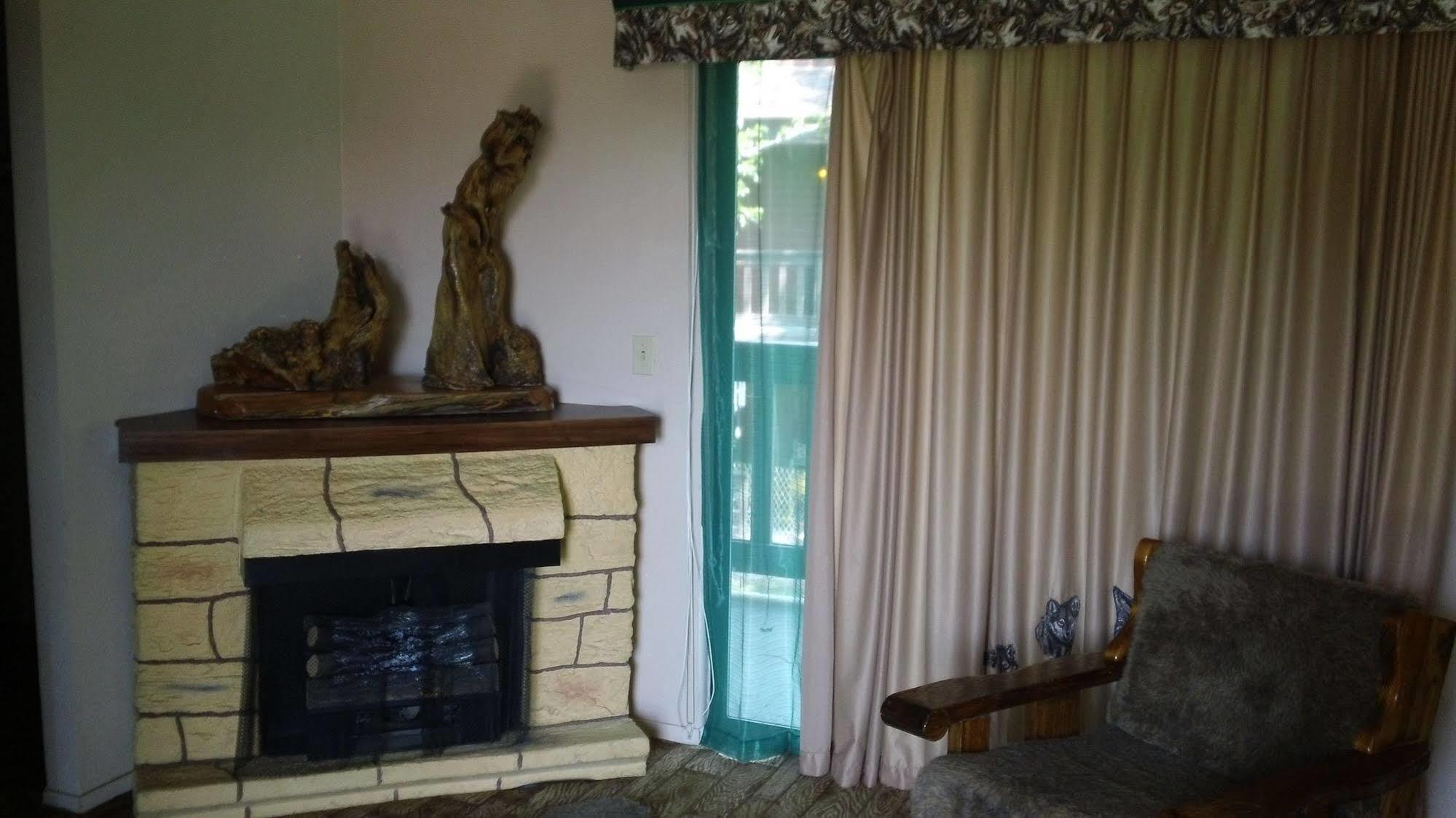 Bonnie Springs Ranch Motel Blue Diamond エクステリア 写真